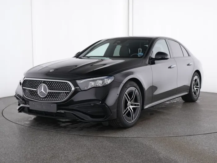 Mercedes-Benz E 220 d AMG Night-Paket Panorama DISTRONIC Totw.