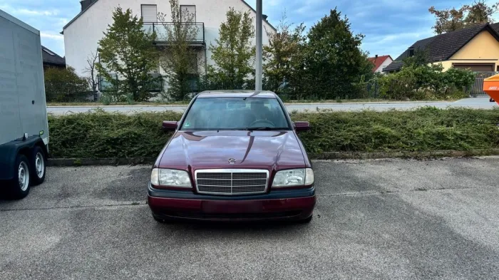 Mercedes-Benz Mercedes C180 W202
