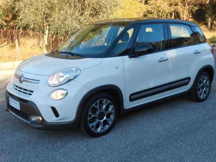 Fiat 500L,1.6mjet(BI-COLOR,TREKKING,PELLE T.)E6B,120c