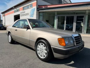 Mercedes-Benz 230 CE Automatik C124 Coupe