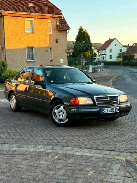 Mercedes-Benz Mercedes Benz W202 C180 TÜV 11/27 Winterfa...