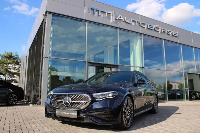 Mercedes-Benz E 220D T-MODELL AMG LINE PREMIUM+AHK+STHZG.+21