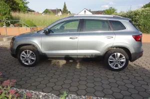 Skoda Karoq 1.5 TSI DSG_AHK_Standh_Einzelsitze