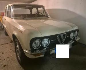 Alfa Romeo Giulia Nuova Super 1300 mit H-K...