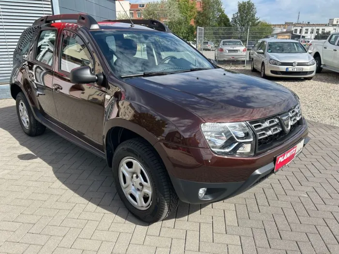 Dacia Duster LAUREATE SEHR GERINGE LAUFLEISTUNG AUS 1.