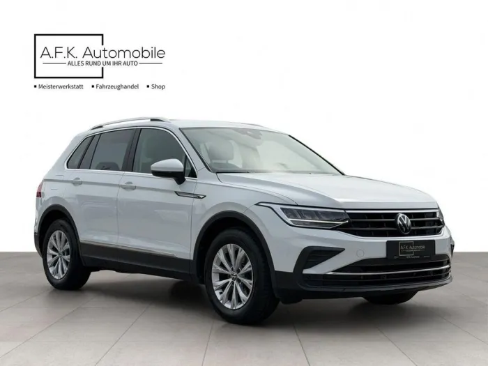 Volkswagen Tiguan 2.0 TDI DSG - LIFE - AHK SCHWENKBAR - ACC