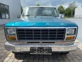 Ford F100 Pickup mit Short Bed