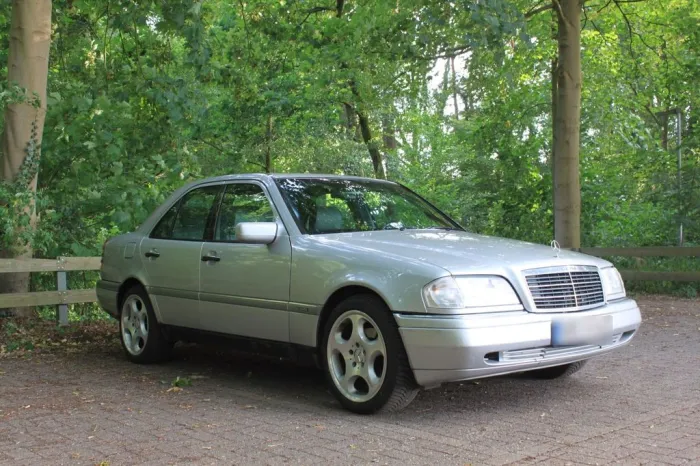 Mercedes-Benz Mercedes Benz C180 Elegance w202 Brabus Leder