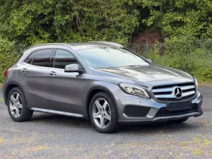 Mercedes-Benz GLA 200-NUR 93 TKM-AMG-AHK-Kamera