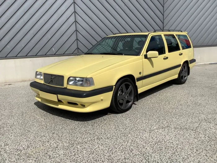 Volvo 855 T5R