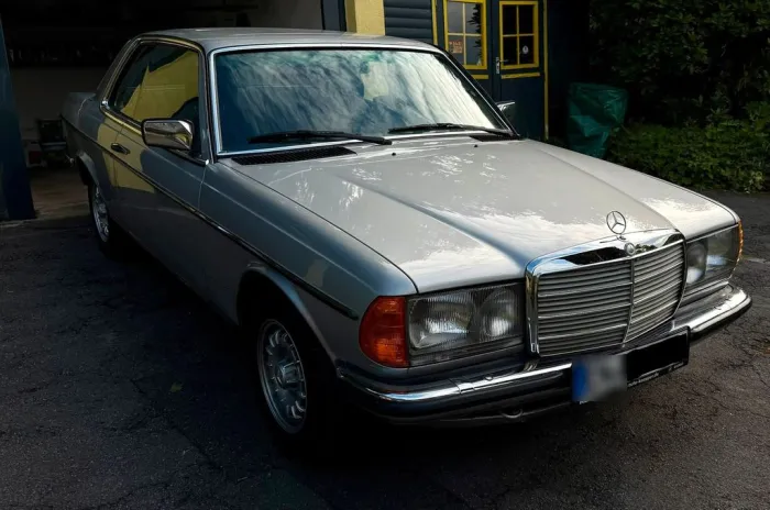 Mercedes-Benz Mercedes Benz 230 CE Coupé C123 4-Automatk...