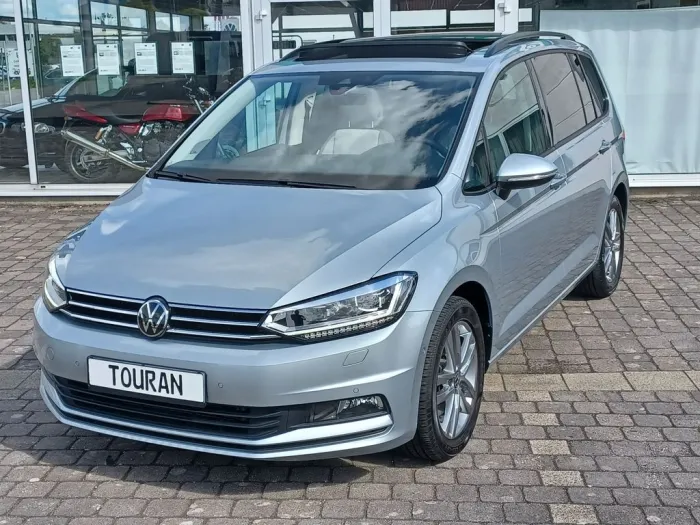 Volkswagen Touran Comfortline 7Si ACC Pano Family AHK Sthz