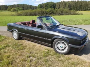 BMW E30 325i Cabrio - Oldtimer - Reihen - ...