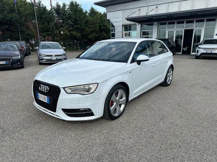 Audi A3 1.6 TDI clean diesel S tronic Ambiente -