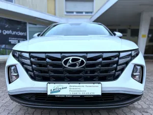 Hyundai Tucson 1,6 Ltr Klima Kamera Alu Pdc AHK Tüv NEU
