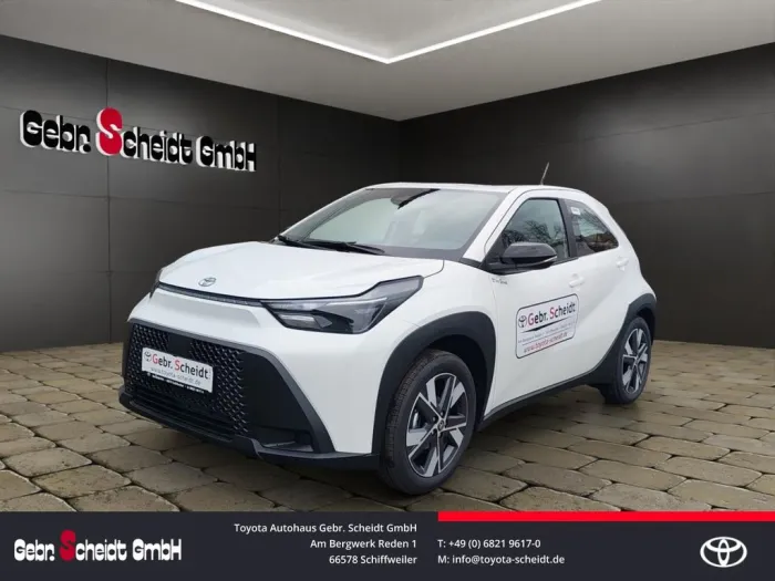 Toyota Aygo X Hybrid Active Sitzheizung Klimaanlage    