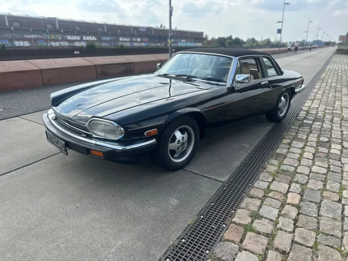 Jaguar XJSC V12 Targa