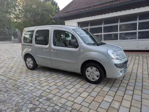 Renault Kangoo Expression 1.6 16V Rollstuhlgerecht-Rampe