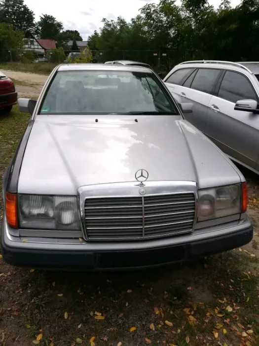 Mercedes-Benz Mercedes W124  230 CE Coupé,