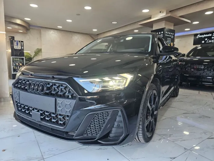 Audi NUOVA AUDI A1 SPORTBACK S-LINE BLACK LINE 30 TFS