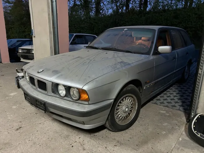 BMW 5er 520i E34 Touring M50