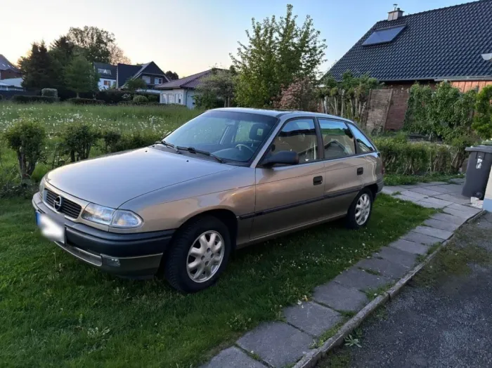 Opel Astra F 1.6