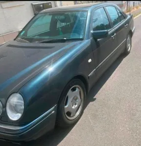 Mercedes-Benz mercedes benz w210 e320