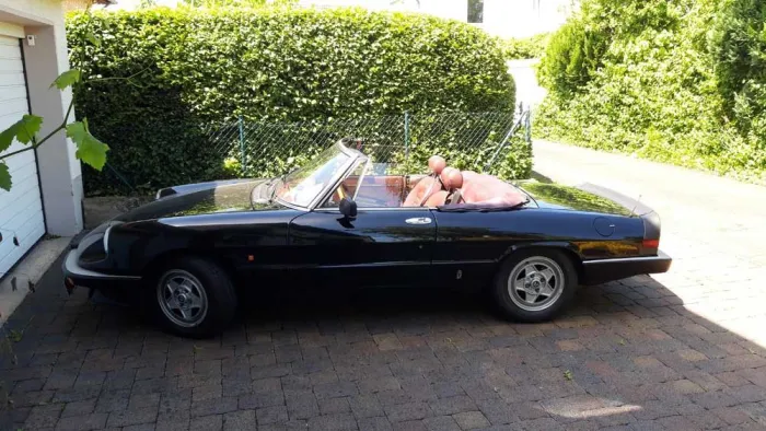 Alfa Romeo Spider -  Kult auf der Starße 