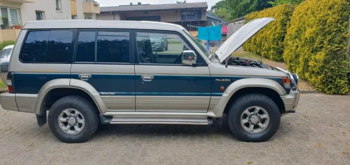 Mitsubishi Pajero V20 3000-24