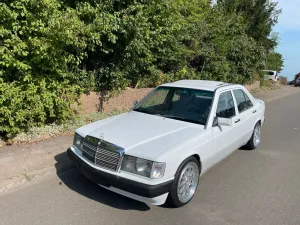 Mercedes-Benz Mercedes 190E 5-Gang , 17 Zoll, Tüv neu, g...
