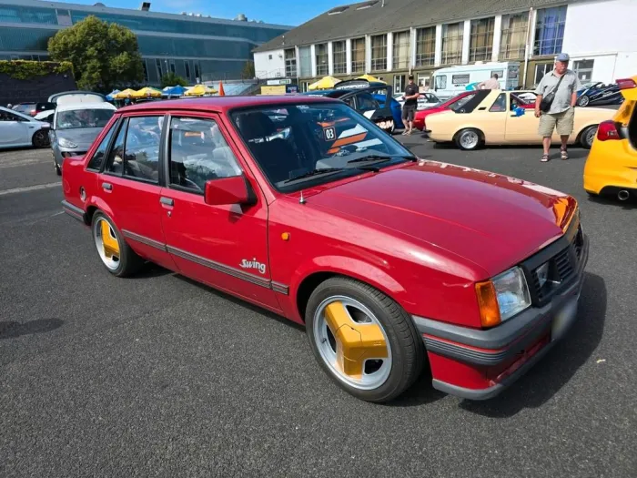 Opel Corsa A TR H-Zulass. / Kontakt per Wh...