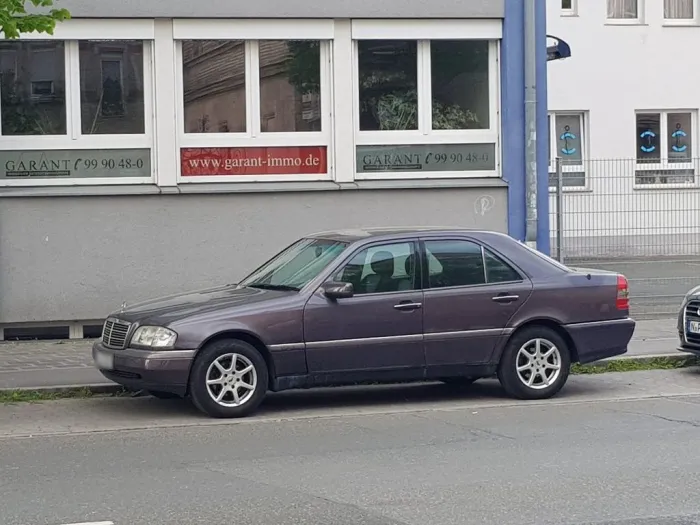 Mercedes-Benz Mercedes - Benz W202  C - KLASSE 180 ELEGANT