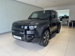 Land Rover Defender 90 D350 X Adventure Pack Bluetooth Navi