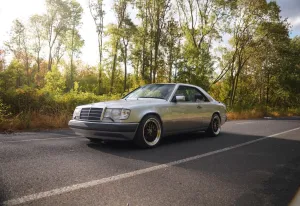 Mercedes-Benz C124 230 Coupé in Brilliant Silber metallic