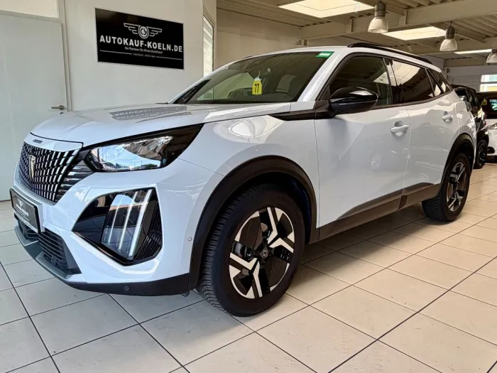 Peugeot 2008 1,2 Allure Benziner/Autmatik