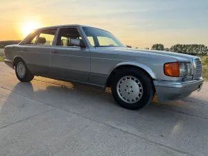 Mercedes-Benz Mercedes Benz S 560 SEL