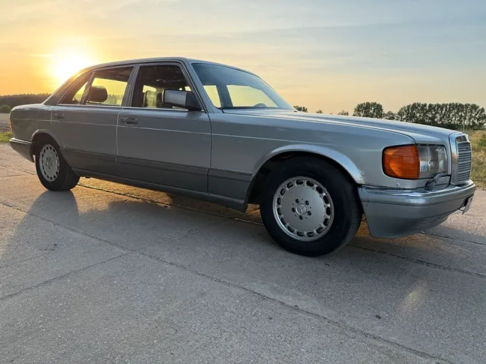 Mercedes-Benz Mercedes Benz S 560 SEL
