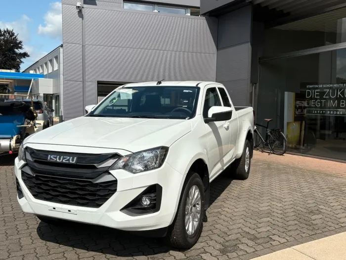 Isuzu D-Max Space Cab LS