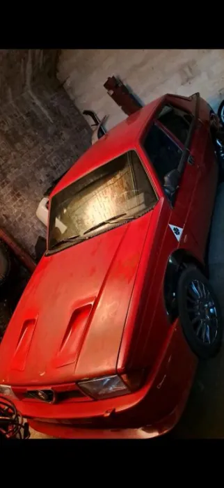 Alfa Romeo 75 i.e.  oldtimer