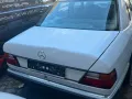 Mercedes-Benz Mercedes W124 E200