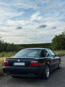 BMW e38 750iL (lang, fond, Vollausstattung...