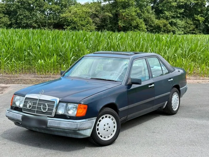 Mercedes-Benz Mercedes W124 260 E