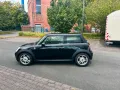 MINI MIni Cooper.   2. Hand