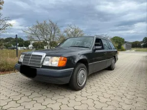 Mercedes-Benz W124 250 Diesel  H-Kennzeic...