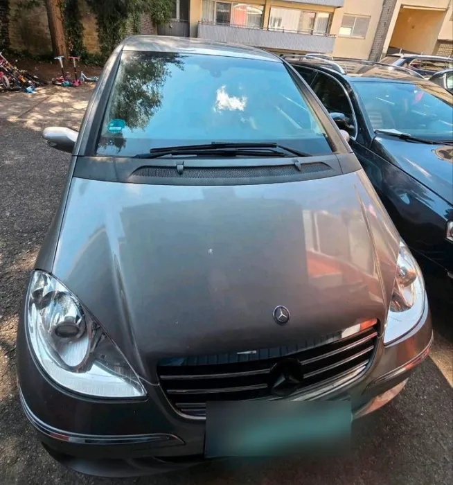 Mercedes-Benz A150 mit integriertem Kinder...