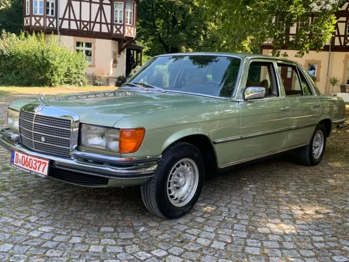 Mercedes-Benz 280 SE