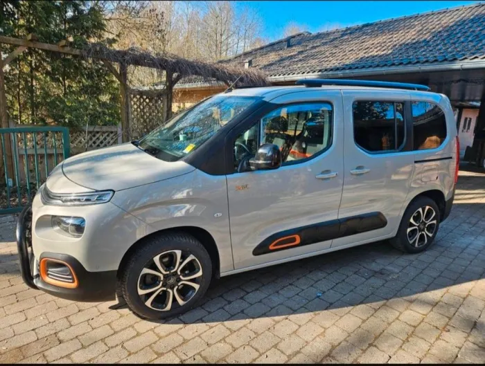 Citroën Berlingo BlueHDi 130 S&S SHINE M EAT8 SHINE