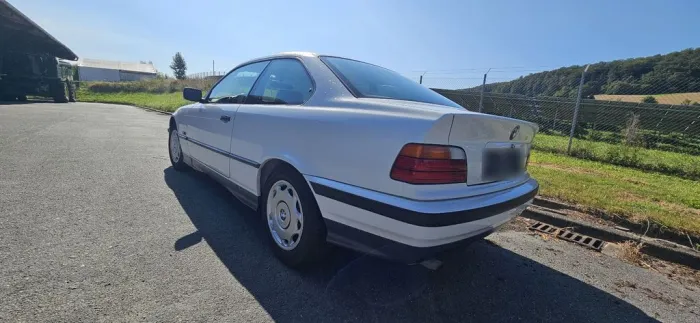 BMW 316 Coupe 1. Hand