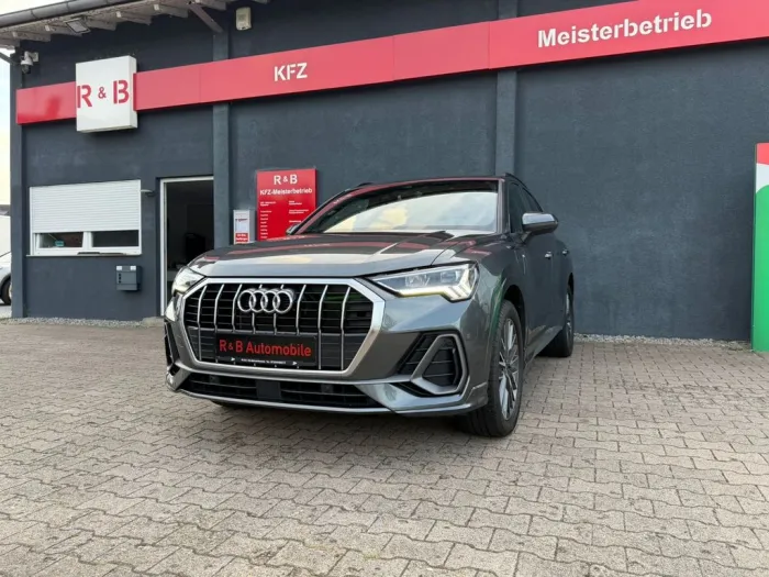 Audi Q3 45 TFSI e 3xS line*245PS*Plughybrid*RFK*Led*A
