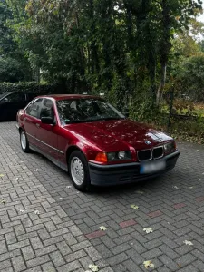 BMW E36 318i Limo (1993)  2. Hand
